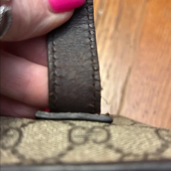 Gucci GG Supreme Monogram Medium Joy Tote - Brown Leather - Picture 9 of 15